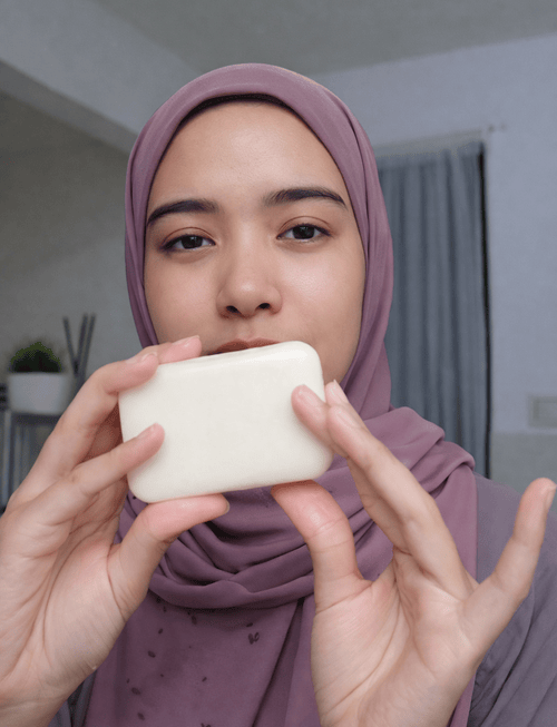 Puan Ezzaty’s Honest Video Review on Skin Health, Authenticity and Simple Care